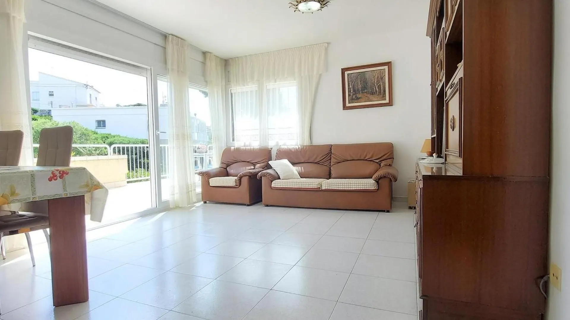 Atico Con Gran Terraza En Grifeu, Cerca De La Playa, Ideal Para Parejas, Llanca - Es-170-90